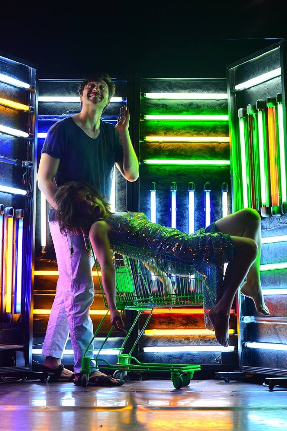 „LSD Theatre Show” – rire nerveux…