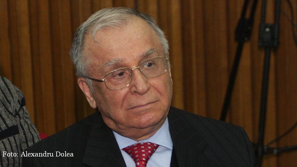 Ion Iliescu, „petit père” de la nation à l’héritage contesté.